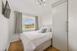 Bedroom- click for photo gallery
